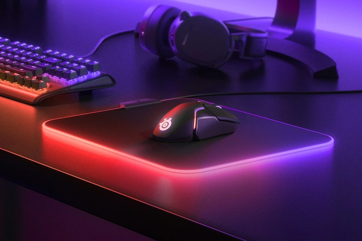 STEELSERIES QcK Prism | Anti-slip Rubber Base | Micro-woven Cloth Surface | Anti-fraying Stitched Edge | RGB Dynamic Illumination | Customizable RGB | RGB Gaming Mousepad (Black / 320mm x 270mm x 4mm)